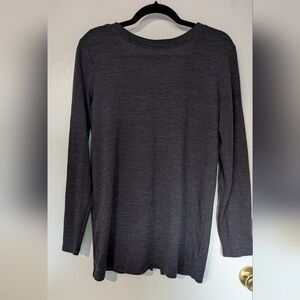 6/$32 Dark Gray Long Sleeve Top